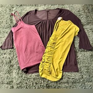 3 Shirts included! See pics for details 🤩